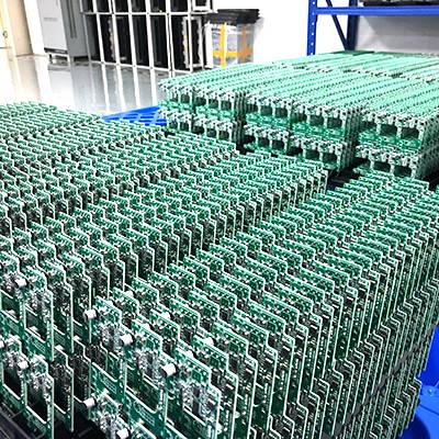 SMT加工的貼片元器件與插件元器件對比 SMT加工的貼片元器件與插件元器件對比