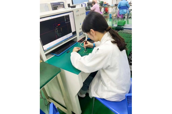 SMT貼片加工焊接問題的根源與防范策略